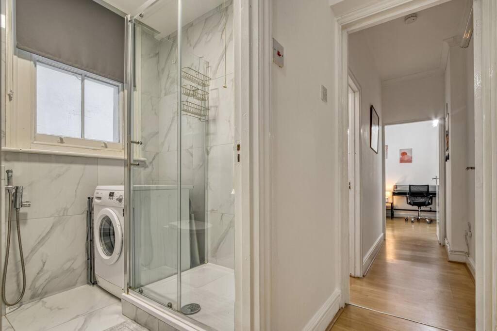 Cosy 2Br Retreat Near Paddington Station Appartement Londen Buitenkant foto