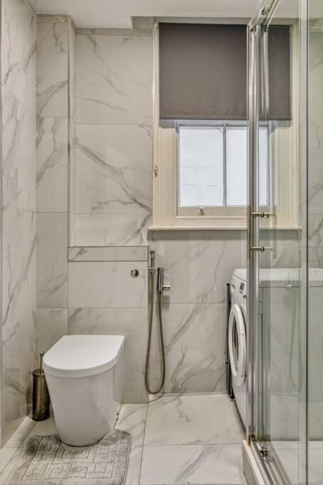 Cosy 2Br Retreat Near Paddington Station Appartement Londen Buitenkant foto